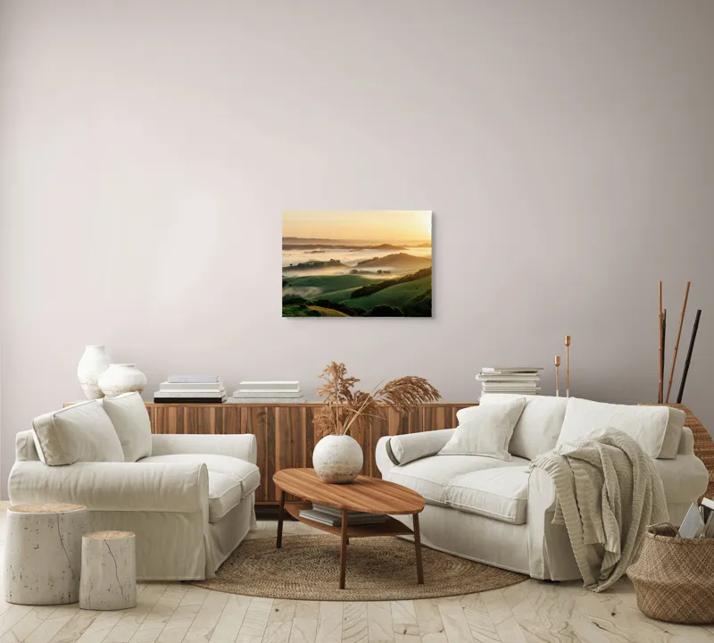 Tablou Canvas, "Dimineață de ceață peste dealuri verzi", Aurora, Câmpuri, Ceață, Dealuri, Lumină, Verdeață, Răsărit, Peisaj, Serenitate, Natură, 70 x 50 cm – poza 6