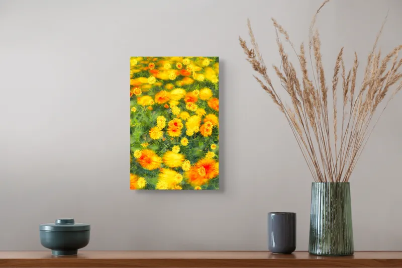 Tablou Canvas, "Dansul florilor în vântul verii", Flori, Galbene, Portocalii, Verde, Estompate, Luminoase, Strălucitoare, Delicate, Naturale, Vesele, 26 x 39 cm – poza 5