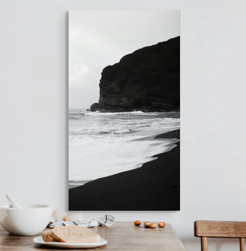 Tablou Canvas, "Valuri la țărmul stâncos al mării", Mare, Valuri, Plajă, Stânci, Cer, Noros, Natură, Peisaj, Apă, Coastă, 50 x 90 cm – poza 3