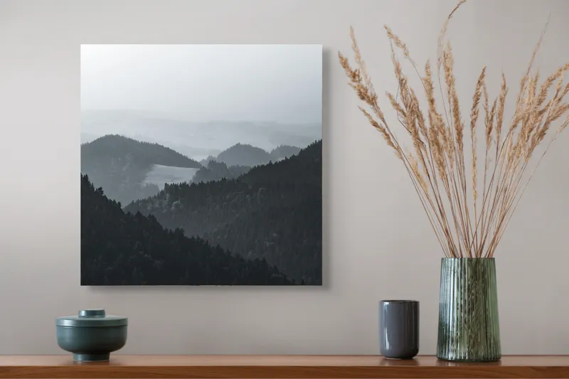 Tablou Canvas, "Peisaj muntos în ceață matinală", Ceață, Munți, Păduri, Siluete, Natură, Calm, Serene, Înălțimi, 50 x 50 cm – poza 4