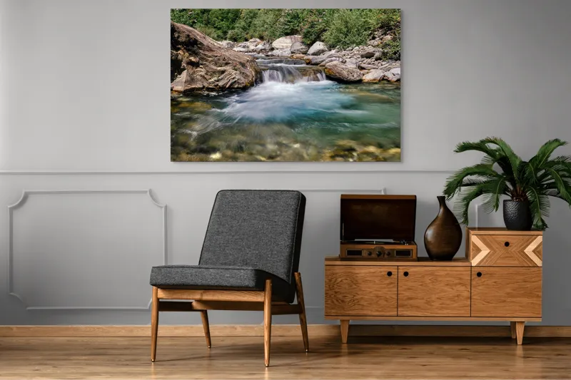 Tablou Canvas, "Vâltoarea râului curgător în munți", Râu, Pietre, Apă, Cascadă, Vegetație, Natură, Liniște, Verdeață, Peisaj, Curent, 150 x 100 cm – poza 8