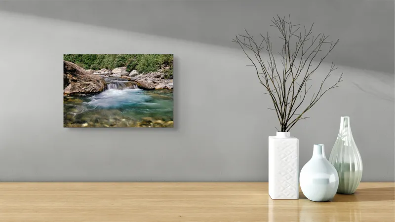 Tablou Canvas, "Vâltoarea râului curgător în munți", Râu, Pietre, Apă, Cascadă, Vegetație, Natură, Liniște, Verdeață, Peisaj, Curent, 39 x 26 cm – poza 8