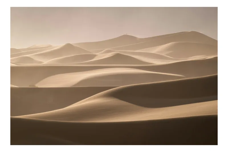 Tablou Canvas, "Valurile nesfârșite ale deșertului aurit", Ondulații, Dune, Nisip, Lumină, Umbre, Serenitate, Pustiu, Natură, 54 x 39 cm