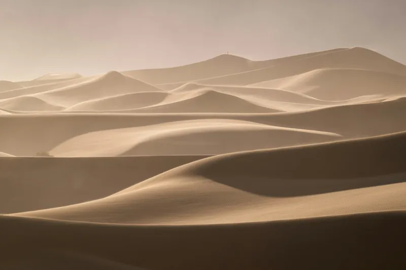 Tablou Canvas, "Valurile nesfârșite ale deșertului aurit", Ondulații, Dune, Nisip, Lumină, Umbre, Serenitate, Pustiu, Natură, 150 x 100 cm – poza 2