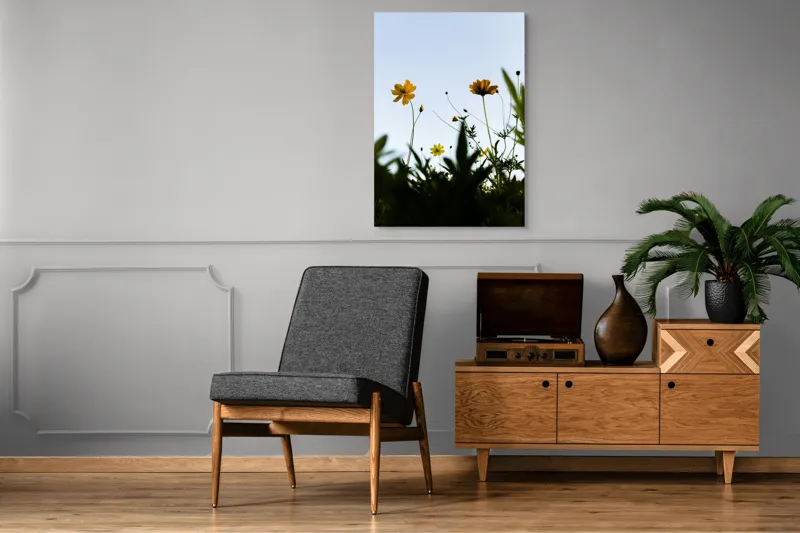 Tablou Canvas, "Flori spre cerul albastru", Flori, Cer, Galben, Verde, Frunze, Muguri, Tulpini, Petale, Natură, Simplitate, 70 x 100 cm – poza 6
