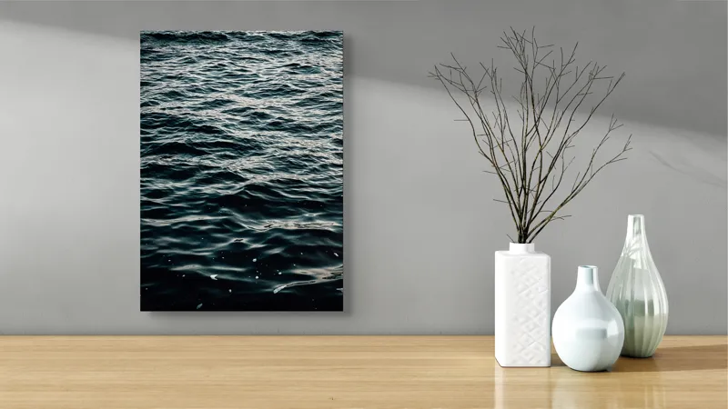 Tablou Canvas, "Valuri întunecate într-o zi calmă", Valuri, Ocean, Apă, Reflexii, Întuneric, Suprafață, Spumă, 39 x 54 cm – poza 4