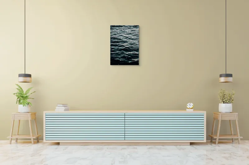 Tablou Canvas, "Valuri întunecate într-o zi calmă", Valuri, Ocean, Apă, Reflexii, Întuneric, Suprafață, Spumă, 50 x 70 cm – poza 6