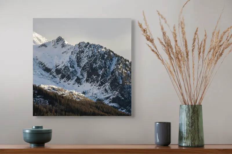 Tablou Canvas, "Liniștea înălțimilor încărcate de zăpadă", Munți, Zăpadă, Păduri, Cer, Stânci, 50 x 50 cm – poza 4