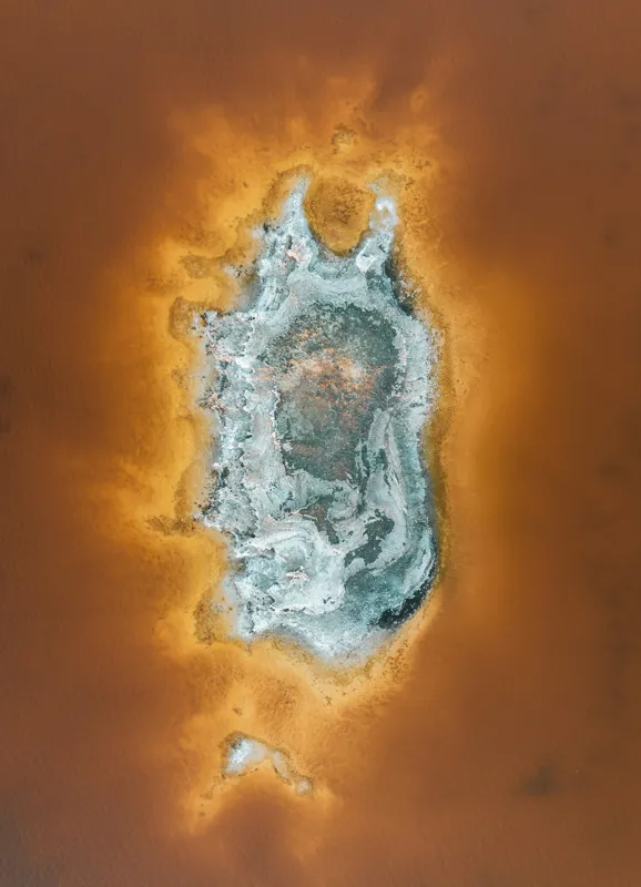 Tablou Canvas, "Ochi de foc în peisaj selenar", Dune, Textură, Contrast, Arid, Mineral, Abstracție, Peisaj, Natural, Pitoresc, Întindere, 39 x 54 cm – poza 2