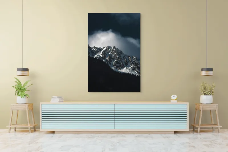Tablou Canvas, "Frumusețea tăcută a munților înzăpeziți", Munți, Zăpadă, Stânci, Cer, Nor, Umbre, Natură, Imagine, Lumină, Peisaj, 100 x 150 cm – poza 4