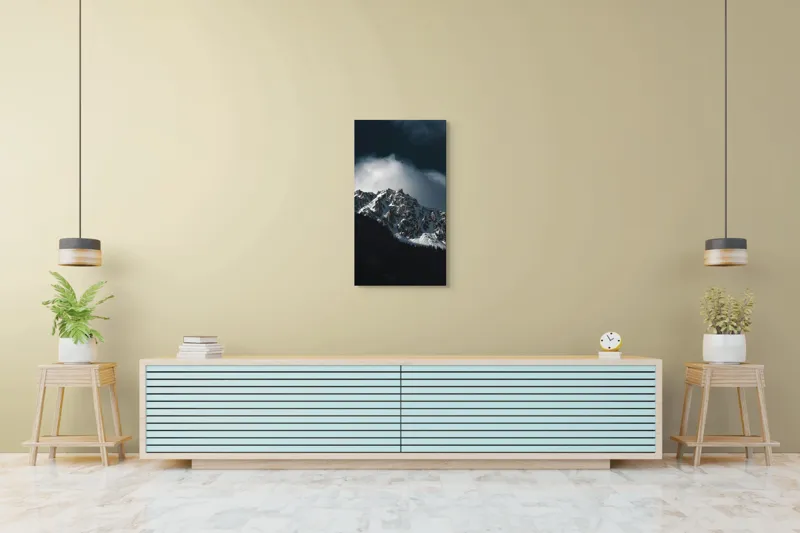 Tablou Canvas, "Frumusețea tăcută a munților înzăpeziți", Munți, Zăpadă, Stânci, Cer, Nor, Umbre, Natură, Imagine, Lumină, Peisaj, 50 x 90 cm – poza 6
