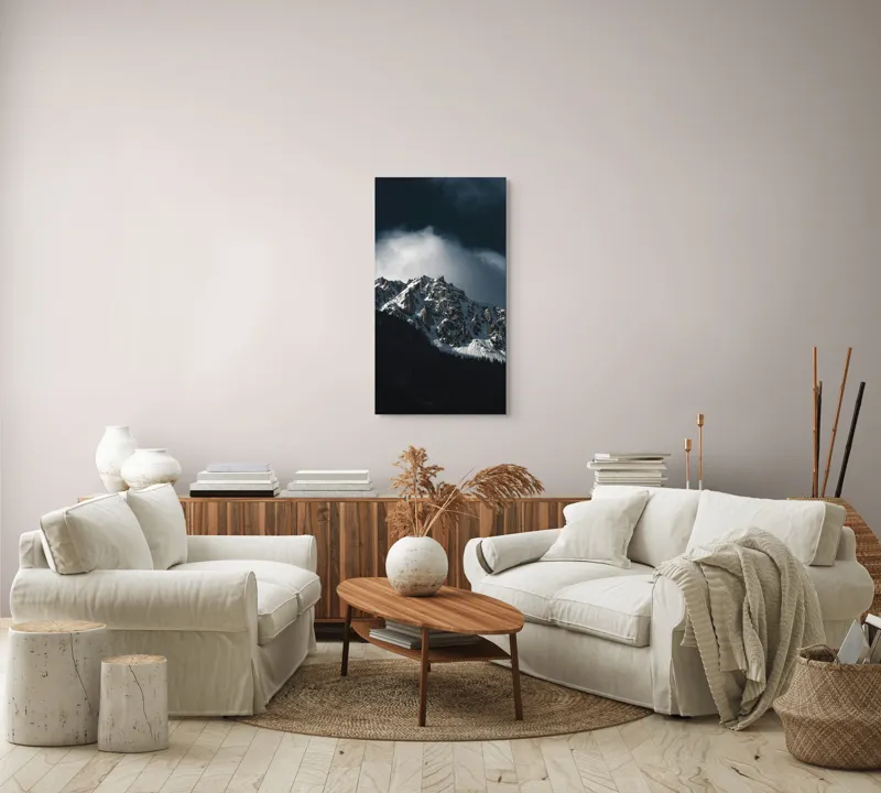 Tablou Canvas, "Frumusețea tăcută a munților înzăpeziți", Munți, Zăpadă, Stânci, Cer, Nor, Umbre, Natură, Imagine, Lumină, Peisaj, 50 x 90 cm – poza 7