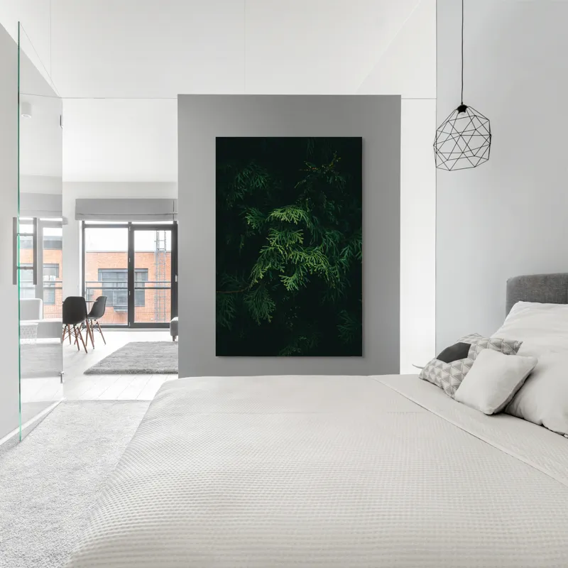 Tablou Canvas, "Frumusețea misterioasă a frunzelor de conifer", Verde, Frunze, Întuneric, Natură, Mister, Contrast, Liniște, 100 x 150 cm – poza 5