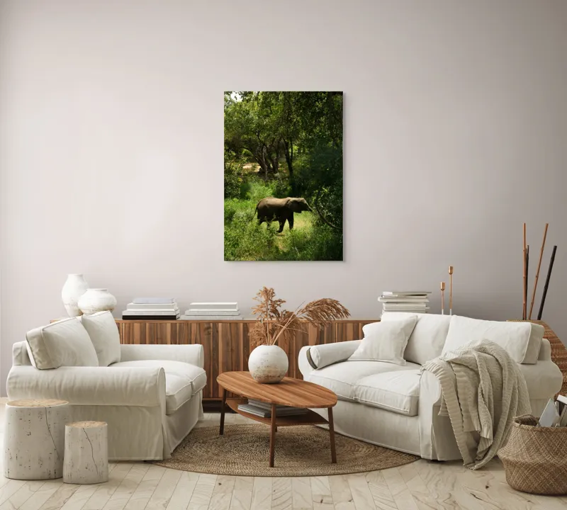 Tablou Canvas, "Elefant în pădurea verde intensă", Elefant, Pădure, Verdeață, Natură, Tufişuri, Serenitate, Sălbăticie, Vegetaţie, Arbori, Umbre, 70 x 100 cm – poza 4