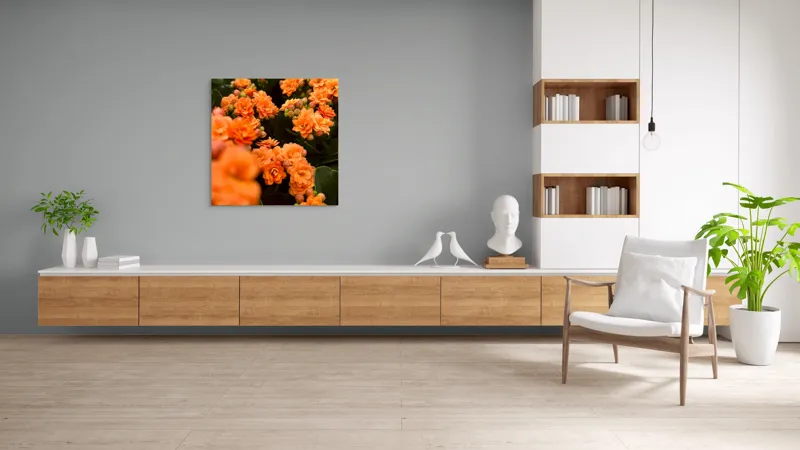 Tablou Canvas, "Floare portocalie în grădină de vis", Flori, Portocalii, Petale, Boboci, Frunze, Vibrante, Delicate, Verzi, Strălucitoare, 100 x 100 cm – poza 8
