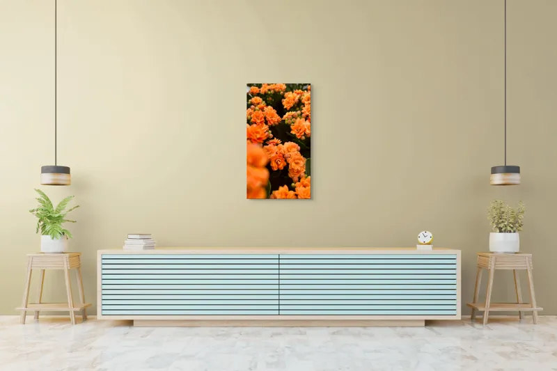 Tablou Canvas, "Floare portocalie în grădină de vis", Flori, Portocalii, Petale, Boboci, Frunze, Vibrante, Delicate, Verzi, Strălucitoare, 50 x 90 cm – poza 6