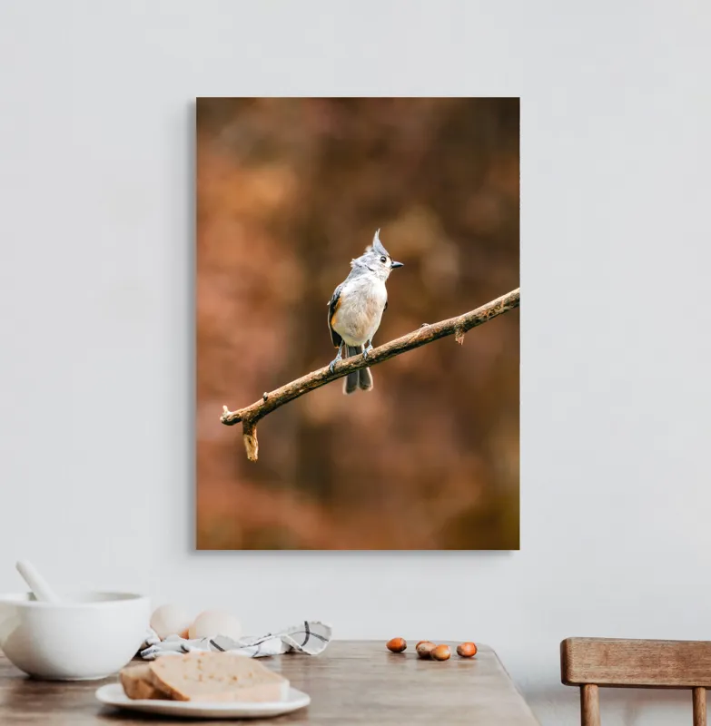 Tablou Canvas, "Păsărică pe creanga toamnei aurii", Nu pot spune cine este în imagine, dar îți pot oferi o descriere vizuală. Plumaj, Răsărit, Ramură, Pădure, Cer, Panoramă, Serenitate, 50 x 70 cm – poza 3