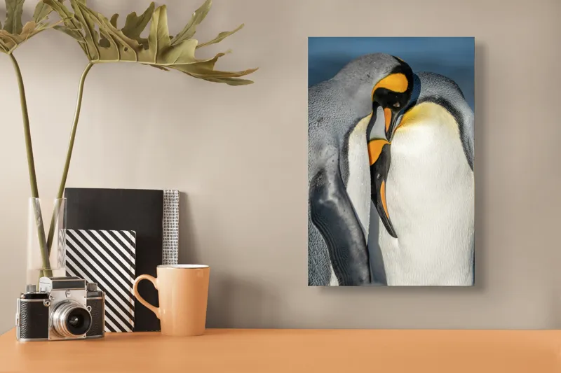 Tablou Canvas, "Îmbrățișarea pinguinilor împărătești", Penguins, Tenderness, Connection, Intimacy, Nature, Affection, 26 x 39 cm – poza 3