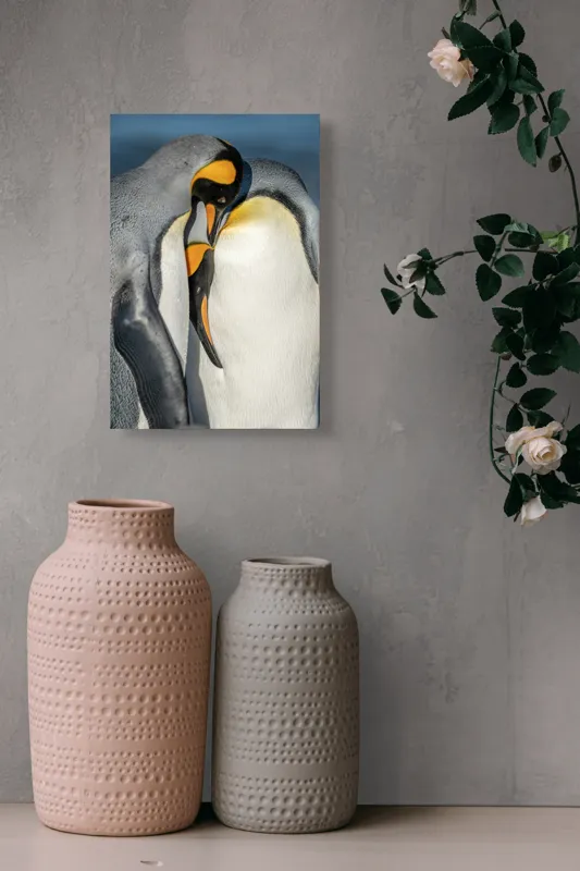 Tablou Canvas, "Îmbrățișarea pinguinilor împărătești", Penguins, Tenderness, Connection, Intimacy, Nature, Affection, 26 x 39 cm – poza 6