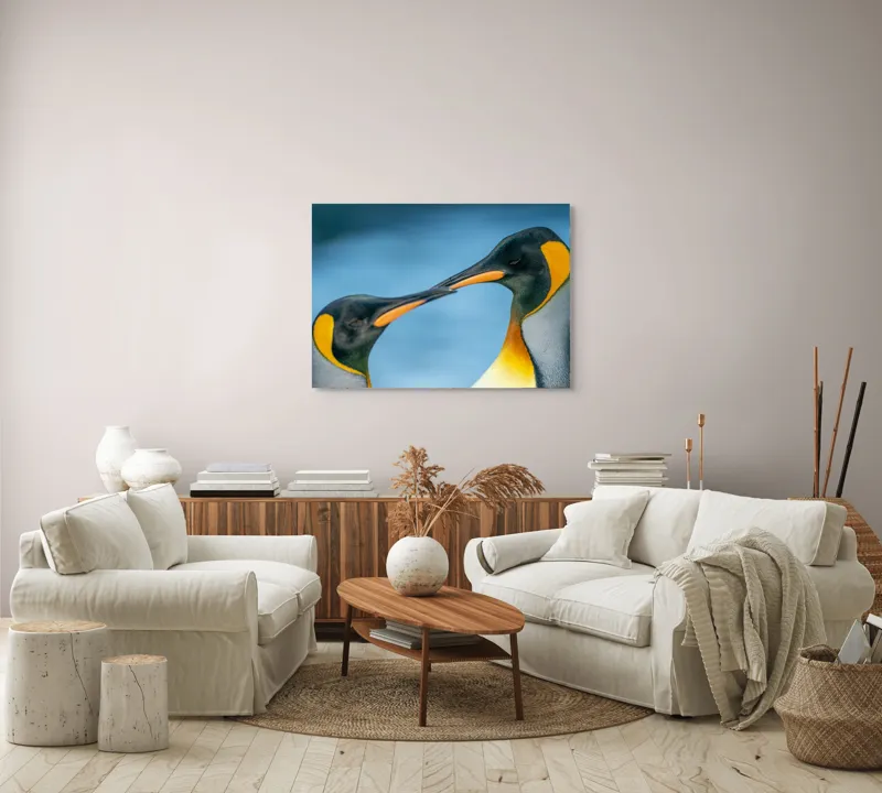 Tablou Canvas, "Întâlnirea sufletelor sub cerul arctic", Pinguini, Afecțiune, Colorat, Apropiere, Ocean, Eleganță, Grație, Natură, Serenitate, Armonie., 100 x 70 cm – poza 3