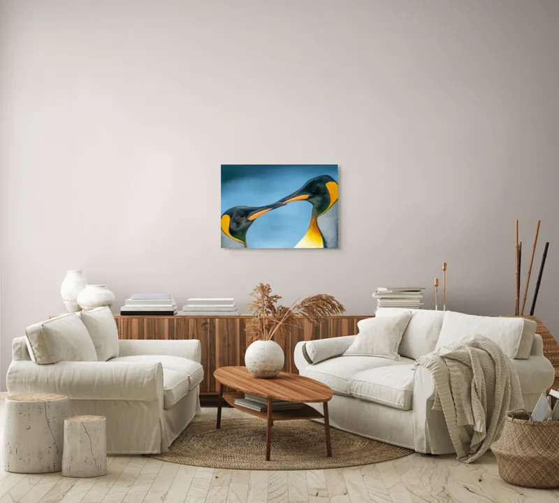 Tablou Canvas, "Întâlnirea sufletelor sub cerul arctic", Pinguini, Afecțiune, Colorat, Apropiere, Ocean, Eleganță, Grație, Natură, Serenitate, Armonie., 70 x 50 cm – poza 6