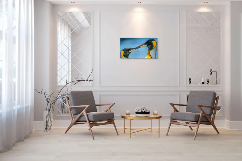 Tablou Canvas, "Întâlnirea sufletelor sub cerul arctic", Pinguini, Afecțiune, Colorat, Apropiere, Ocean, Eleganță, Grație, Natură, Serenitate, Armonie., 90 x 50 cm – poza 7