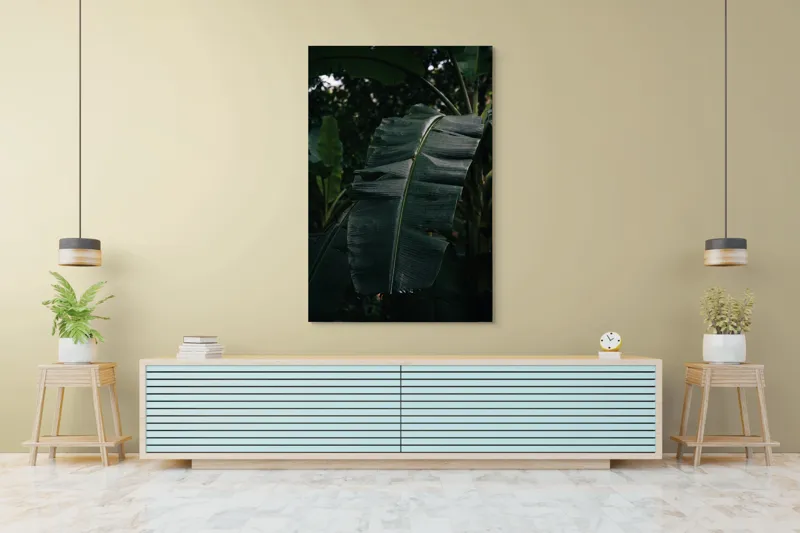Tablou Canvas, "Frunze de bananier în umbră densă", Frunze, Verde, Textură, Umbre, Natură, Lumină, Tropical, Detalii, 100 x 150 cm – poza 4