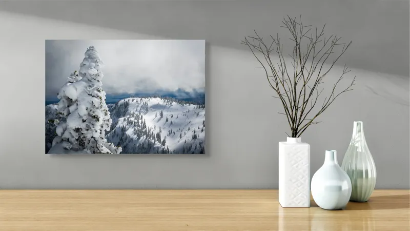 Tablou Canvas, "Alburiile munți sub cer înnorat", Alb, Puritate, Calm, Rece, Înălțime, Cer, Nori, Liniște, 54 x 39 cm – poza 3