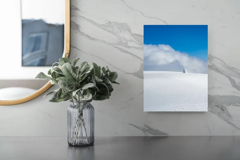 Tablou Canvas, "Singuratic în întinderea albă infinită", Zăpadă, Cer, Nori, Singurătate, Liniște, Puritate, Frig, Natură, Calm, Imensitate, 26 x 39 cm – poza 4