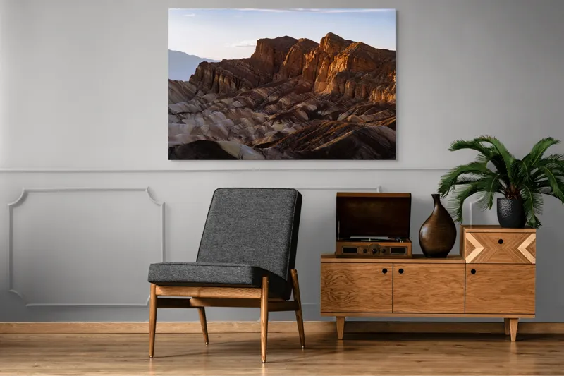 Tablou Canvas, "Răsărit peste stâncile deșertului", Vârfuri, Munți, Stânci, Apus, Erosion, Lumină, Uscăciune, Natură, Grandios, Peisaj., 150 x 100 cm – poza 8