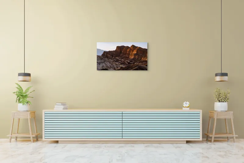 Tablou Canvas, "Răsărit peste stâncile deșertului", Vârfuri, Munți, Stânci, Apus, Erosion, Lumină, Uscăciune, Natură, Grandios, Peisaj., 90 x 50 cm – poza 5