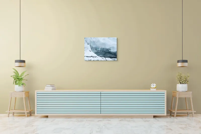 Tablou Canvas, "Peștera înghețată din tărâmul nordic", Gheață, Zăpadă, Stânci, Turturi, Frig, Albastru, Norii, Natura, Timp, Iarnă, 70 x 50 cm – poza 7
