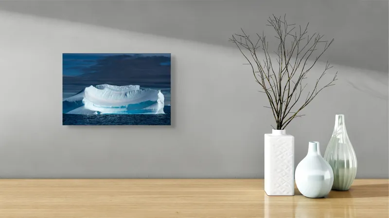 Tablou Canvas, "Dansul tăcut al ghețarului albastru", Gheață, Ocean, Cer, Nor, Peisaj, Antarctic, Contrast, Liniște, 39 x 26 cm – poza 8