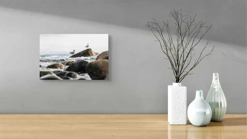 Tablou Canvas, "Pescăruși pe stânci în valuri mari", Pietre, Valuri, Pescarusi, Mare, Cer, Ocean, Spuma, Natura, Tranquilitate, Frumusete, 39 x 26 cm – poza 8