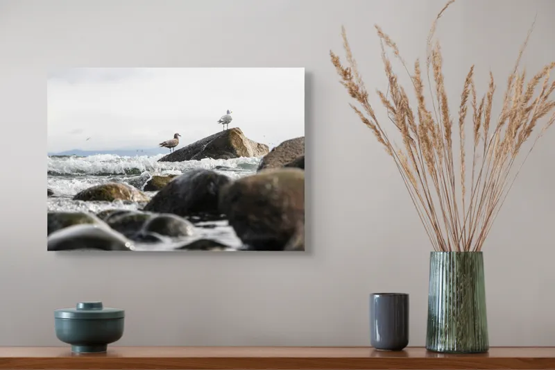 Tablou Canvas, "Pescăruși pe stânci în valuri mari", Pietre, Valuri, Pescarusi, Mare, Cer, Ocean, Spuma, Natura, Tranquilitate, Frumusete, 54 x 39 cm – poza 4