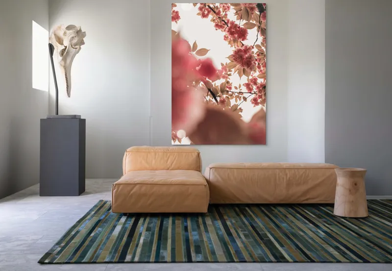 Tablou Canvas, "Petale de cireș sub cer senin", Flori, Ramuri, Cer, Roz, Frunze, Lumina, Primavara, Delicat, Calm, Natură, 100 x 150 cm – poza 7