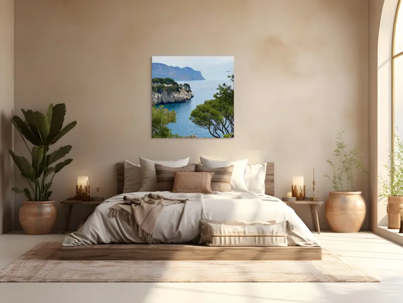 Tablou Canvas, "Priveliște marină cu stânci și pini", Pini, Mare, Stânci, Albastru, Peisaj, Coasta, Natură, Cer, Vegetație, 100 x 100 cm – poza 4