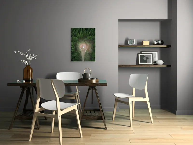 Tablou Canvas, "Mașina solitară în mijlocul pădurii", Mașină, Pădure, Vedere, Aeriană, Linie, Claritate, Contemplare, Natură, 50 x 70 cm – poza 5