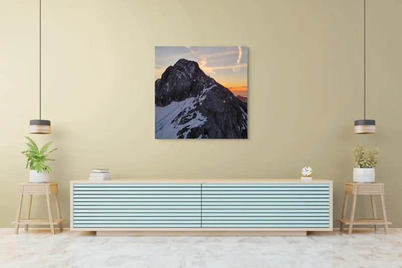 Tablou Canvas, "Vârf stâncos la apus splendid", Munte, Apus, Zăpadă, Cer, Nor, Siluetă, Cărare, Crepuscul, Contrast, Vârf, 100 x 100 cm – poza 5