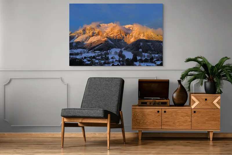 Tablou Canvas, "Munți aurii la apus de soare", Munte, Zăpadă, Apus, Nori, Case, Pădure, Peisaj., 150 x 100 cm – poza 8