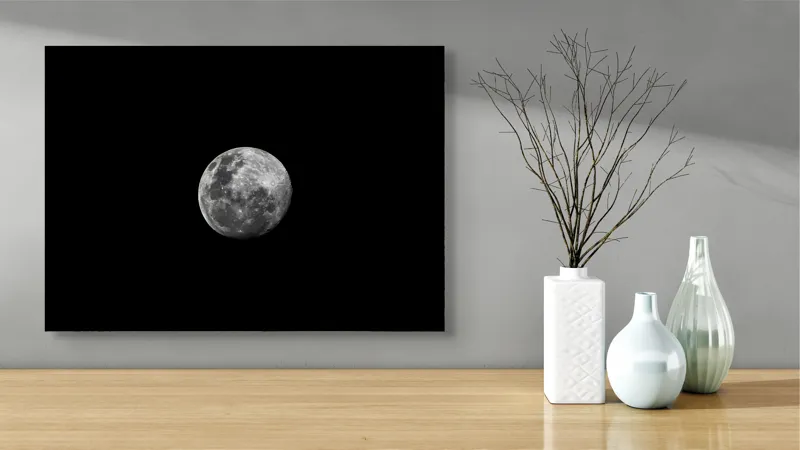 Tablou Canvas, "Luna strălucitoare pe cerul întunecat", Lună, Noapte, Mister, Lumină, Strălucire, Cer, Umbre, Frumusețe, Cicluri, Infinire., 70 x 50 cm – poza 3