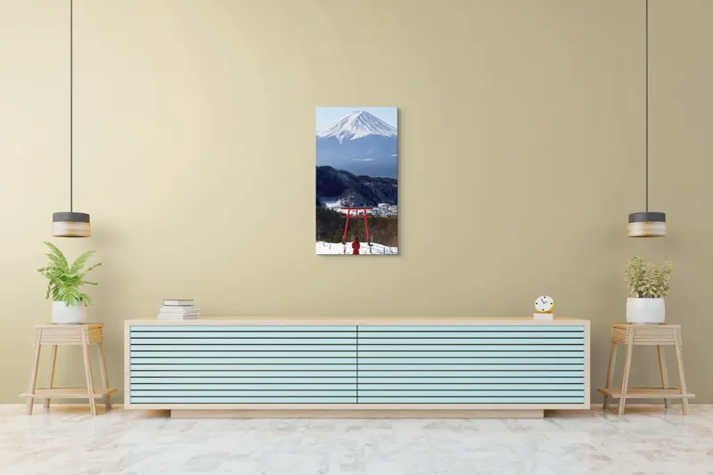 Tablou Canvas, "Admirând peisajul muntelui înzăpezit", Munte, Zăpadă, Torii, Persoană, Peisaj, Natură, Vedere, Iarnă, Liniște, Japonia, 50 x 90 cm – poza 6