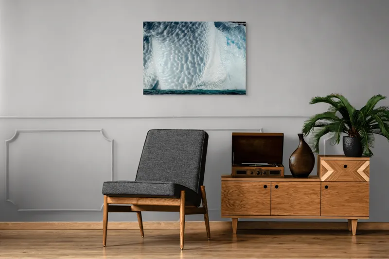 Tablou Canvas, "Frumusețea sculptată a gheții albastre", Gheață, Textură, Albastru, Ocean, Natură, Rece, Sculptură, Alb, Strălucire, 100 x 70 cm – poza 8