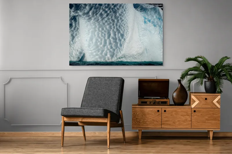 Tablou Canvas, "Frumusețea sculptată a gheții albastre", Gheață, Textură, Albastru, Ocean, Natură, Rece, Sculptură, Alb, Strălucire, 150 x 100 cm – poza 8