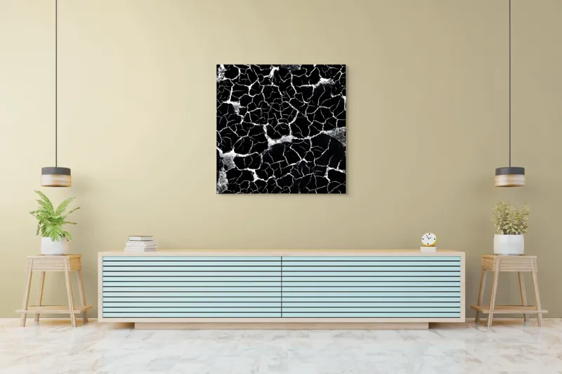 Tablou Canvas, "Căutând apa în deșertul întunecat", Crăpături, Textură, Abstracție, Contraste, Monocrom, Impresionant, Fragilitate, Descompunere, Estetic, Natură, Geometric., 100 x 100 cm – poza 5