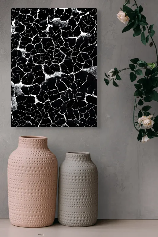 Tablou Canvas, "Căutând apa în deșertul întunecat", Crăpături, Textură, Abstracție, Contraste, Monocrom, Impresionant, Fragilitate, Descompunere, Estetic, Natură, Geometric., 39 x 54 cm – poza 6