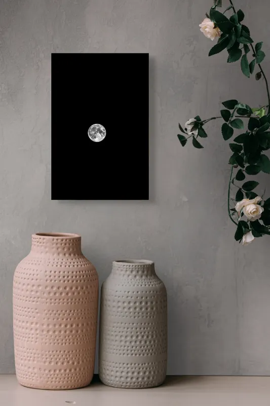 Tablou Canvas, "Luna plină pe cerul nopții", Lună, Claritate, Întuneric, Lumină, Mister, Noapte, Cer, Frumusețe, Solitudine, Pace, Enigmă, Spațiu, Liniște, Vise, Fascinație, 26 x 39 cm – poza 6