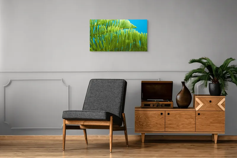 Tablou Canvas, "Dansul frunzelor sub cer senin", Frunze, Verde, Albastru, Contrast, Natură, Textură, Cer, Plante, Lumină, Ușurință, 90 x 50 cm – poza 6