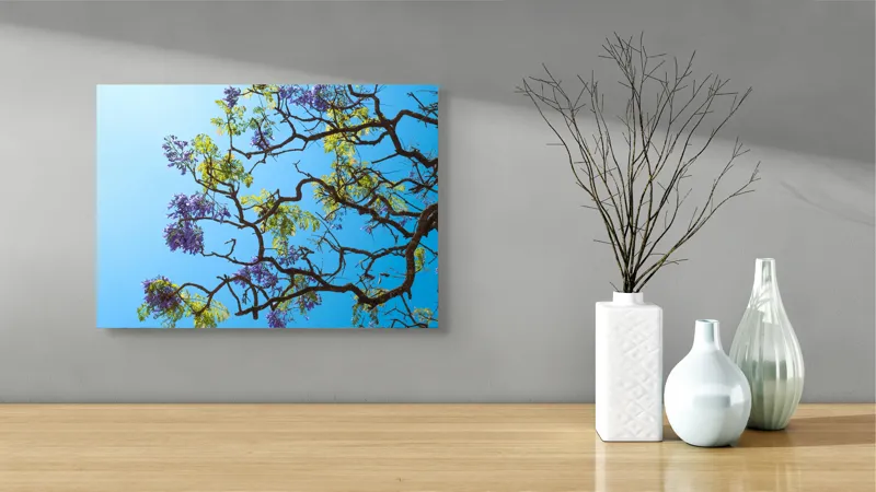 Tablou Canvas, "Flori de primăvară sub cer senin", Flori, Ramuri, Cer, Albastru, Frunze, Verde, Luminos, Primăvară, 54 x 39 cm – poza 3
