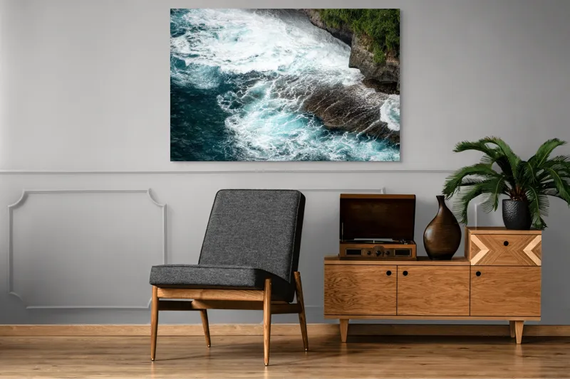 Tablou Canvas, "Vântul mării și stâncile rebele", Spumă, Valuri, Stânci, Ocean, Vegetație, Albastru, Natură, Coastă., 150 x 100 cm – poza 8